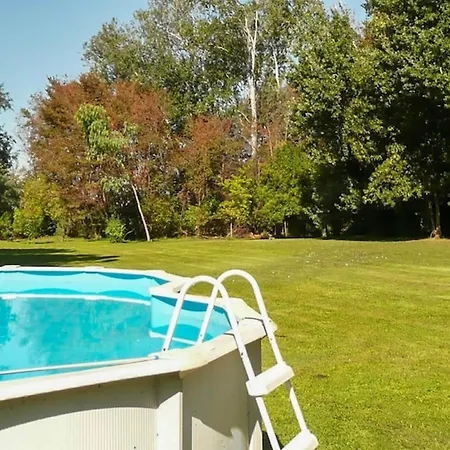 Ferienhaus Amazing In Aimargues